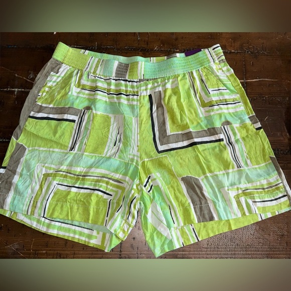 Lane Bryant Pants - Lane Bryant Patterned Shorts - NWT - Women's Size 18/20